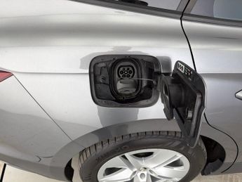 Skoda Enyaq iV 62kWh 60 (DC120kW) (179 ps) - AIR CON - PARK SENSORS - DAB