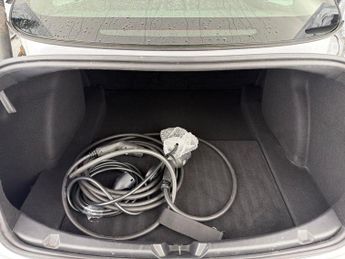 Tesla Model 3 Saloon RWD (241 bhp) - ACTIVE LANE ASSIST - KEYLESS ENTRY - PARK