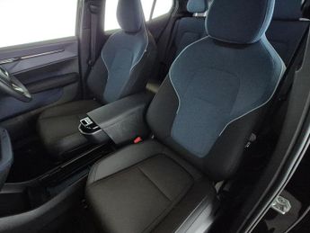 Volvo Ex30 Single Motor Extended Range 69kWh Plus (272 ps) - HEATED SEATS