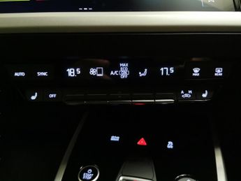 Audi Q4 E-tron 35 Sport 55kWh (170 ps) - BLUETOOTH - CRUISE - DRIVING MODES