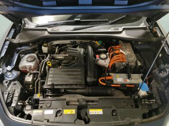 Cupra Formentor 1.4 eHybrid 12.8kWh V2 Plug-in DSG (204 ps) - APPLE CARPLAY - KE