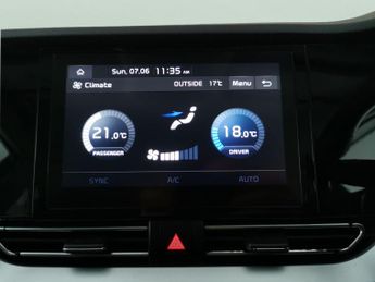 Kia Niro 1.6 GDi 2 DCT (139 bhp) - BLUETOOTH - PADDLE SHIFT - HALF LEATHE