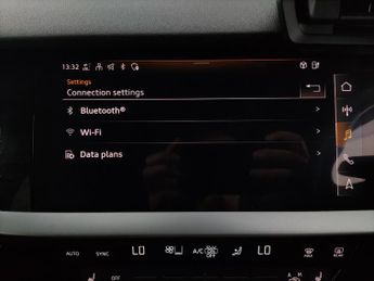Audi A3 1.4 TFSIe 40 S line Sportback Plug-in S Tronic 13kWh (204 ps) - 