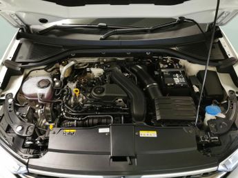 Volkswagen T-Roc 1.5 TSI Black Edition Plus DSG (150 ps) - ACTIVE LANE ASSIST
