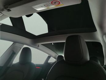 Tesla Model 3 Saloon RWD (208 ps) - PARK ASSIST - LED - REVERSE CAM