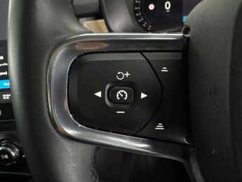 Volvo C40 Recharge 69kWh Ultimate (231 ps) - KEYLESS ENTRY - 360 CAM - PAR