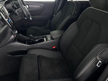 Volvo C40 Recharge 69kWh Ultimate (231 ps) - KEYLESS ENTRY - 360 CAM - PAR