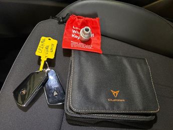 Cupra Leon 1.5 eTSI EVO V1 DSG (150 ps) - LED - REVERSE CAM - NAV