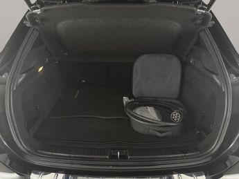 Mercedes-Benz EQA EQA 250+ 70.5kWh AMG Line (190 ps) - NAV - ADAPTIVE LIGHTS - MIR