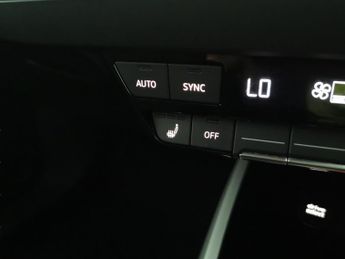 Audi Q4 E-tron 40 Sport 82kWh (204 ps) - LED - HEATED SEATS - WIFI
