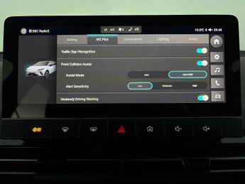 MG Mg4 51kWh SE (170 ps) - BLUETOOTH - DRIVING MODES - SPEED LIMIT RECO