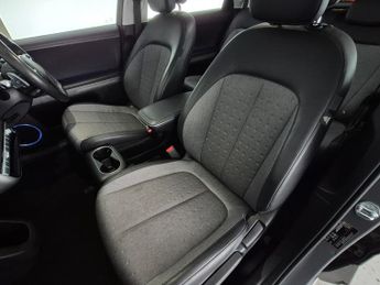 Hyundai Ioniq 5 77kWh Premium (228 ps) - REVERSE CAM - NAV - HEATED SEATS