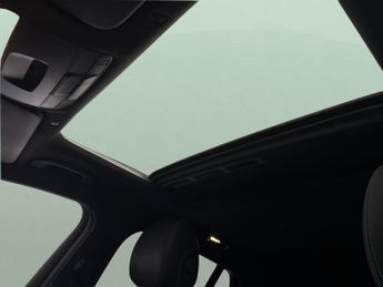 Mercedes-Benz EQC EQC 400 80kWh AMG Line (Premium Plus) 4MATIC (408 ps) - SELF PAR