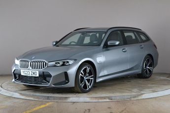 BMW 330 2.0 330e 12kWh M Sport Touring Plug-in xDrive (292 ps) - INTERIO