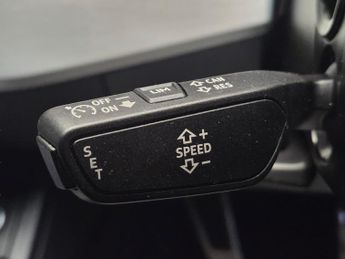 Audi A4 Avant 2.0 TFSI 35 S line S Tronic (150 ps) - LANE DEPARTURE  - BLUETOO