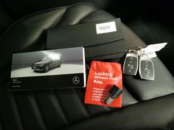 Mercedes-Benz GLC 2.0 GLC300e 13.5kWh AMG Line Plug-in G-Tronic+ 4MATIC (333 ps) -