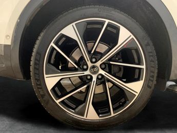 Audi Q5 2.0 TDI 40 Vorsprung S Tronic quattro (204 ps) - AIR SUSPENSION 