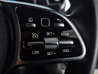 Mercedes-Benz A Class 1.5 A180d Sport 7G-DCT (116 ps) - COMFORT PACK - ACTIVE LANE KEE