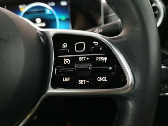 Mercedes-Benz A Class 1.3 A180 SE 7G-DCT (136 ps) - HEATED SEATS - COMFORT PACK