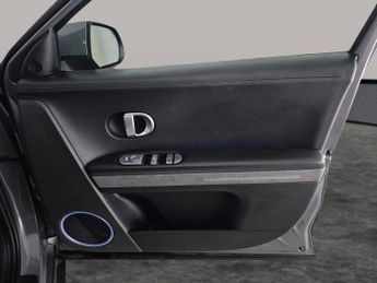 Hyundai Ioniq 5 77kWh Premium (228 ps) - REVERSE CAM - NAV - HEATED SEATS