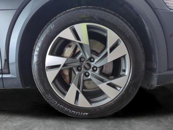 Audi e-tron 55 Sport quattro 95kWh (11kW Charger) (408 ps) - HEATED SEATS