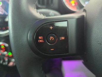 Mini Countryman 1.5 Cooper Classic Steptronic (136 ps) - LED - NAV