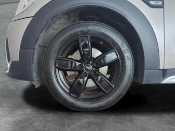 Mini Countryman 1.5 Cooper Classic Steptronic (136 ps) - LED - NAV