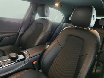Mercedes-Benz A Class 1.3 A180 SE 7G-DCT (136 ps) - HEATED SEATS - COMFORT PACK