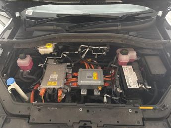 MG MG ZS 72.6kWh SE Long Range (156 ps) - LANE DEPARTURE  - BLUETOOTH