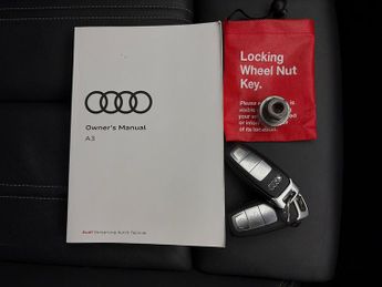 Audi A3 1.4 TFSIe 40 S line Sportback Plug-in S Tronic 13kWh (204 ps) - 