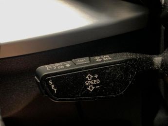 Audi Q2 1.5 TFSI CoD 35 S line S Tronic (150 ps) - AIR CON - DAB - PARK 