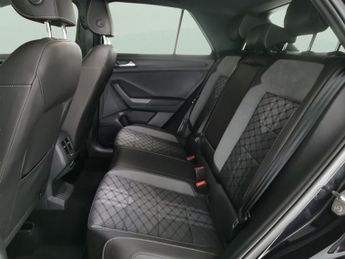 Volkswagen T-Roc 1.5 TSI R-Line DSG (150 ps) - NAV - HEATED SEATS - ALCANTARA