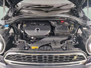 Mini Countryman 1.5 10kWh Cooper SE Exclusive Plug-in ALL4 (222 ps) - NAV - CARP