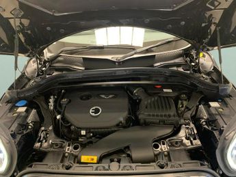 Mini Countryman 1.5 10kWh Cooper SE Exclusive Plug-in ALL4 (222 ps) - LED - PREM