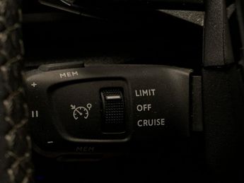 Peugeot 3008 1.6 13.2kWh Allure Premium Plug-in e-EAT (225 ps) - LANE DEPARTU