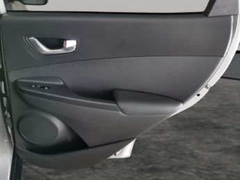 Hyundai Kona 64kWh Ultimate (10.5kW Charger) (204 ps) - ACTIVE LANE ASSIST