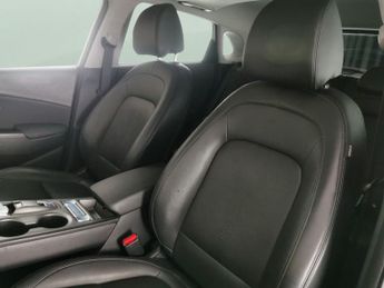 Hyundai Kona 64kWh Ultimate (10.5kW Charger) (204 ps) - ACTIVE LANE ASSIST