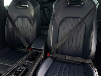 Cupra Formentor 1.4 eHybrid 12.8kWh VZ2 Plug-in DSG (245 ps) - PARK ASSIST - LED