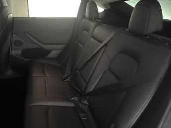 Tesla Model Y (Dual Motor) Long Range 4WDE (384 bhp) - HEATED STEERING - WIFI