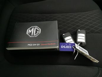 MG Mg5 61.1kWh Excite Long Range (156 ps) - REVERSE CAM - NAV - BLUETOO