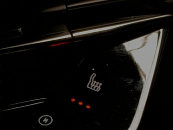 Peugeot E-2008 50kWh GT (136 ps) - BLIND SPOT ASSIST - LANE DEPARTURE  - BLUETO