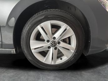 Volkswagen Golf 1.5 eTSI MHEV Life DSG (150 ps) - KEYLESS START - CLIMATE CONTRO