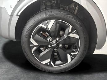 Kia Niro 64.8kWh 4 (201 bhp) HEATED WHEEL - PARK ASSIST - REV CAM - CARPL