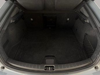 Polestar Polestar 2 Dual Motor 78kWh Long Range Fastback 4WDE (408 ps) - REVERSE CAM