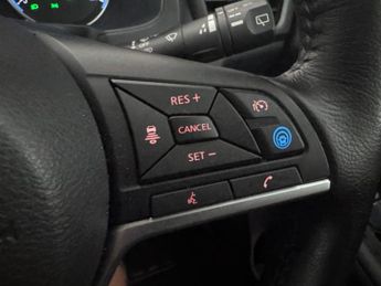Nissan Leaf 39kWh Tekna (150 ps) - LED - NAV - LANE DEPARTURE