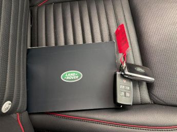 Land Rover Discovery Sport 2.0 D200 MHEV Urban Edition 4WD (204 ps) - 20IN ALLOYS - KEYLESS