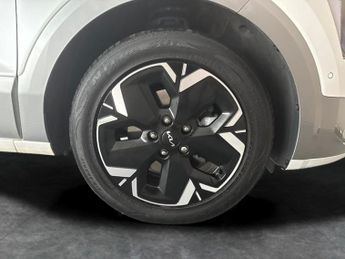 Kia Niro 64.8kWh 4 (201 bhp) HEATED WHEEL - PARK ASSIST - REV CAM - CARPL