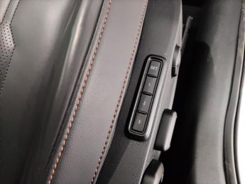 Cupra Formentor 1.4 eHybrid 12.8kWh VZ2 Plug-in DSG (245 ps) - PARK ASSIST - LED