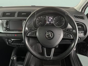 Skoda Fabia 1.0 TSI SE L DSG (110 ps) - KEYLESS START - DAB - PRIVACY GLASS