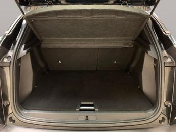 Peugeot E-2008 50kWh GT (136 ps) - BLIND SPOT ASSIST - LANE DEPARTURE  - BLUETO